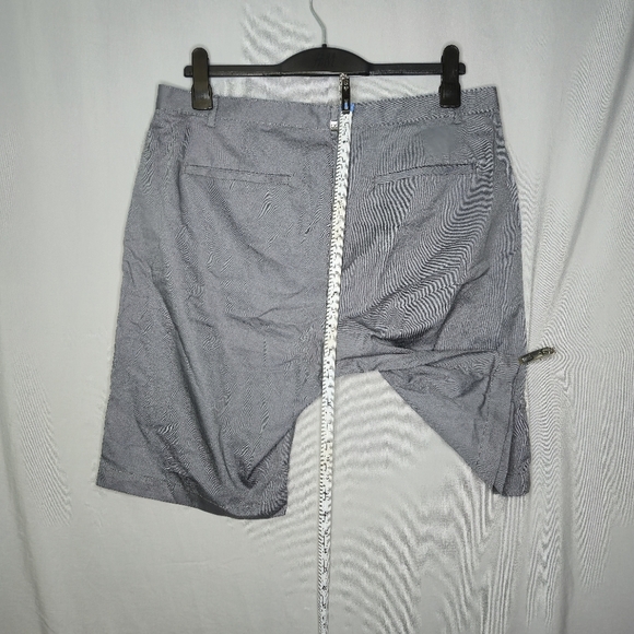 Calvin Klein Men's Casual Shorts Gray Size 36 - Picture 3 of 7